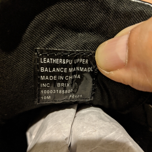 Men's INC black boot with side zippers, never worn, size 10M, with box - Picture 3 of 7